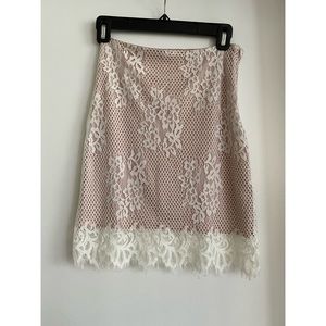Luxxel cream and white lace fitted skirt, size small